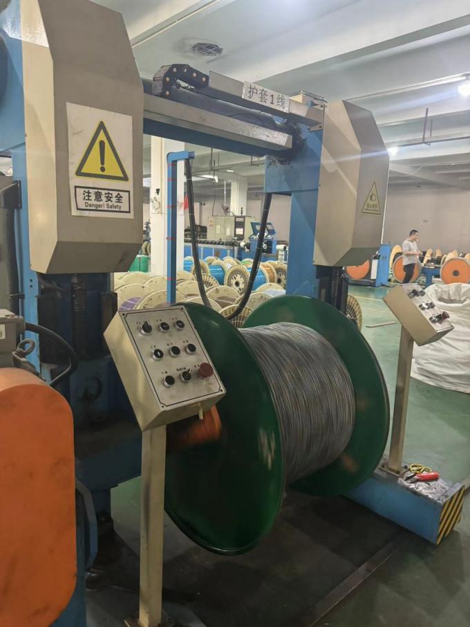 Outdoor Type 4/8/12/24 Core 1-2.5mm2 Optical Monitoring Hybrid Composite 4