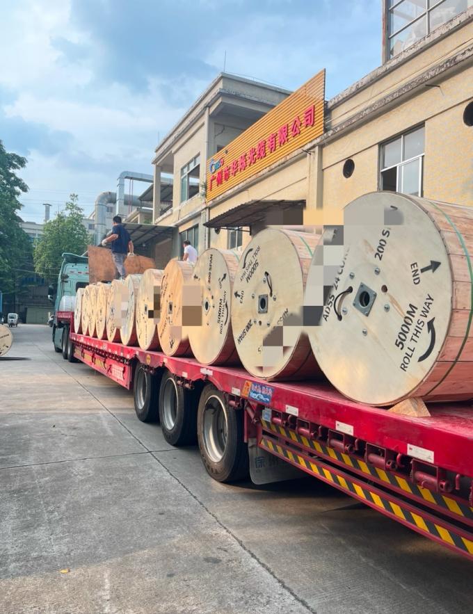 Stok Pabrik Outdoor Double Armored GYTS53-96 Core Fiber Optic Cable Double Jacket G652D dikirimkan pada hari yang sama 12