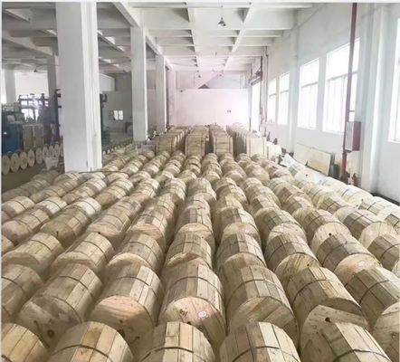 Overhead 652D 288 core HDPE Outer Jacket Fiber Optical ribbon Kabel Multi Tube Gel-diisi Kabel Serat Optik Luar