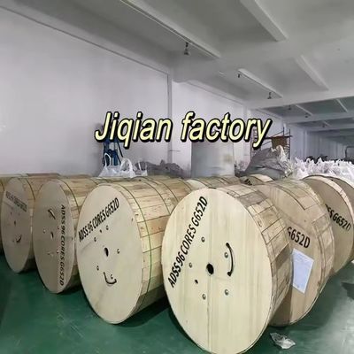 12 24 48 inti serat ADSS G652D Kabel optik udara yang didukung sendiri