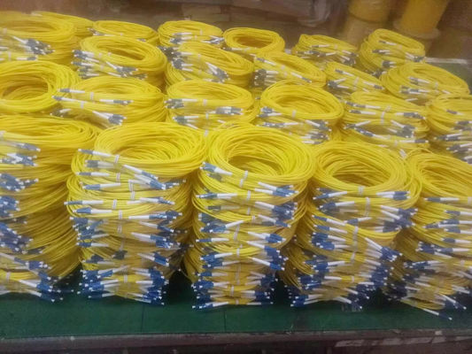 Jumper berkualitas tinggi yang disesuaikan SM MM Simplex Duplex 2.0mm 3.0mm FC/SC/LC/APC/UPC Fiber Optic Patch Cord
