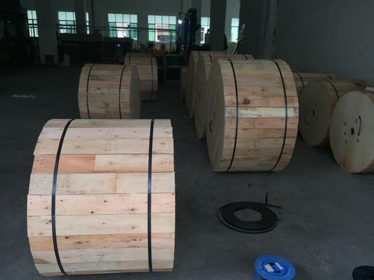 ISO Lapis Baja 6 Core Single Mode Outdoor Fiber Optic Cable GYTA