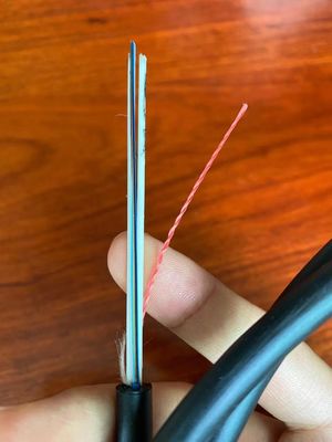 FTTH Outdoor Central Tube Kekuatan FRP Kabel Optik Bulat Semua Kabel Serat Optik Dielektrik 2-12 Inti GYFXY