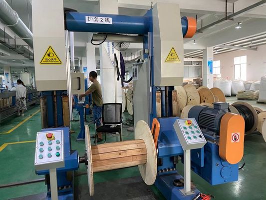 Pabrik Jiqian OEM 12/24/48/96/144 Inti GYFTY Saluran Luar/Kabel Serat Optik Udara